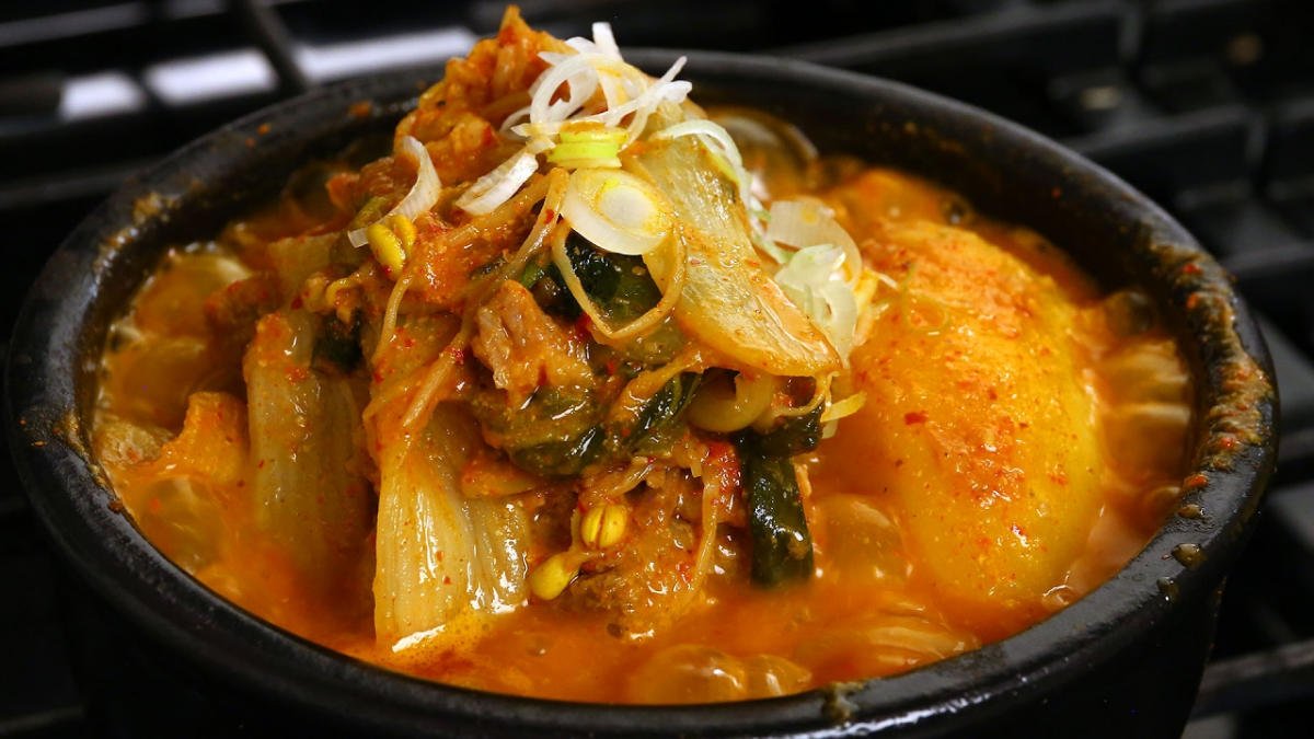 gamjatang korean dish
